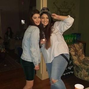 Meet your Posher, Alba